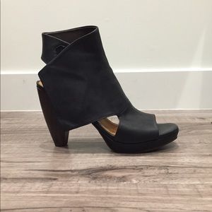 Coclico Farlen Black Open Toe High Heel Boots